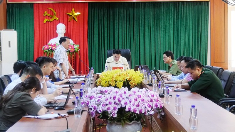 Họp Ban biên tập cuốn sách “Lịch sử Đảng bộ huyện Quang Bình 20 năm xây dựng và phát triển”