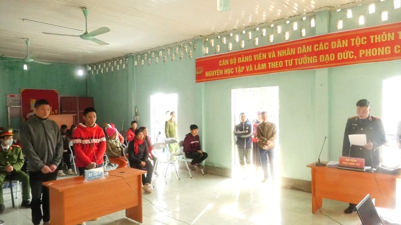 Xét xử lưu động vụ án hình sự về mua bán chất ma túy tại xã Yên Hà