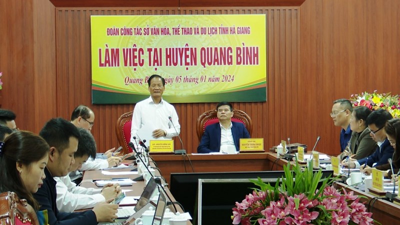 Đoàn công tác của Sở Văn hoá,Thể thao và Du lịch làm việc với huyện Quang Bình