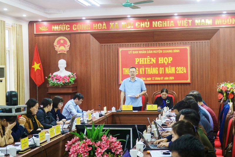Phiên họp thường kỳ UBND huyện Quang Bình tháng 1 năm 2024