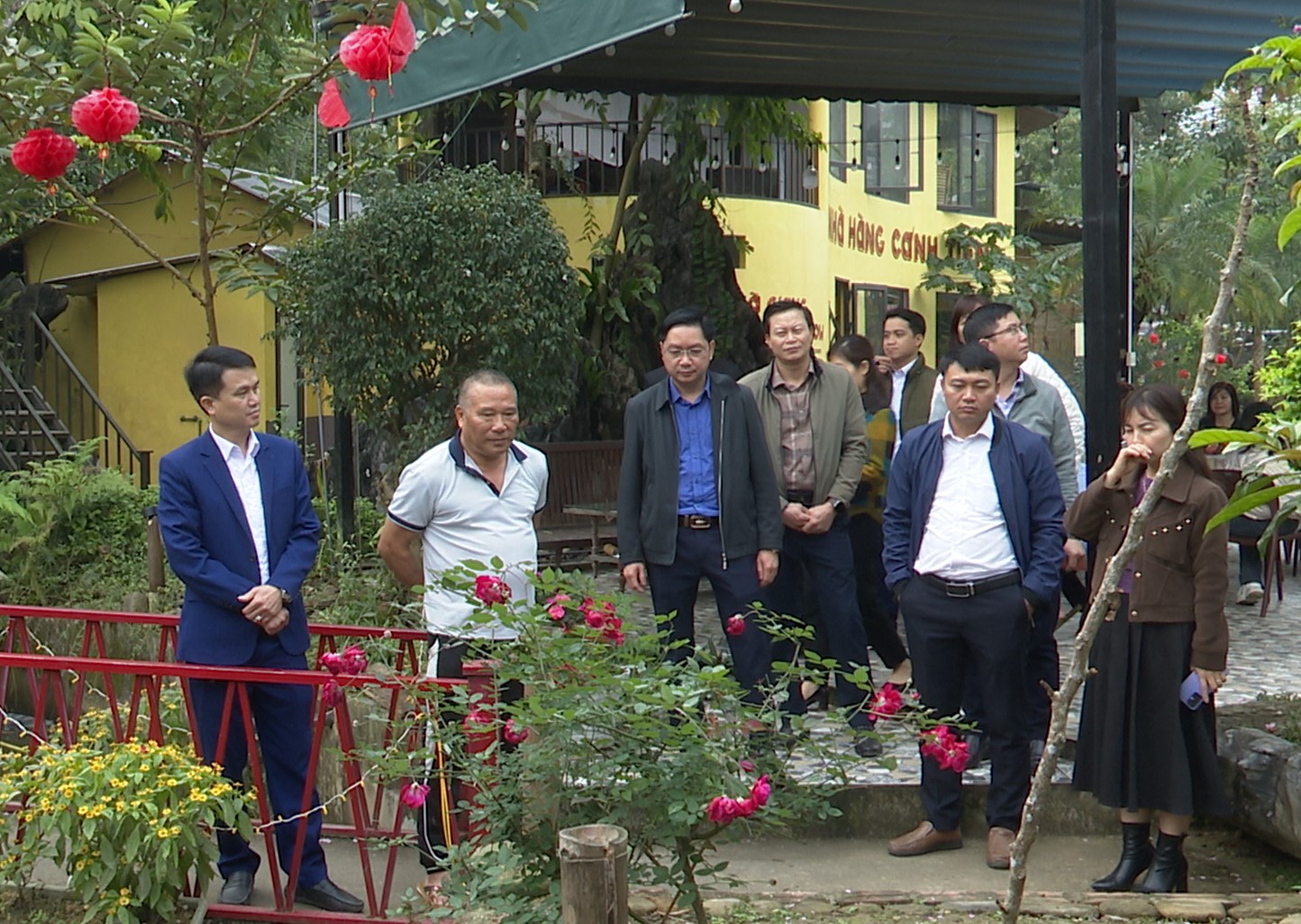 Huyện Quang Bình thăm quan trao đổi kinh nghiệm trồng hoa và xây dựng sản phẩm du lịch tại xã Phương Thiện, Phương Độ, thành phố Hà Giang