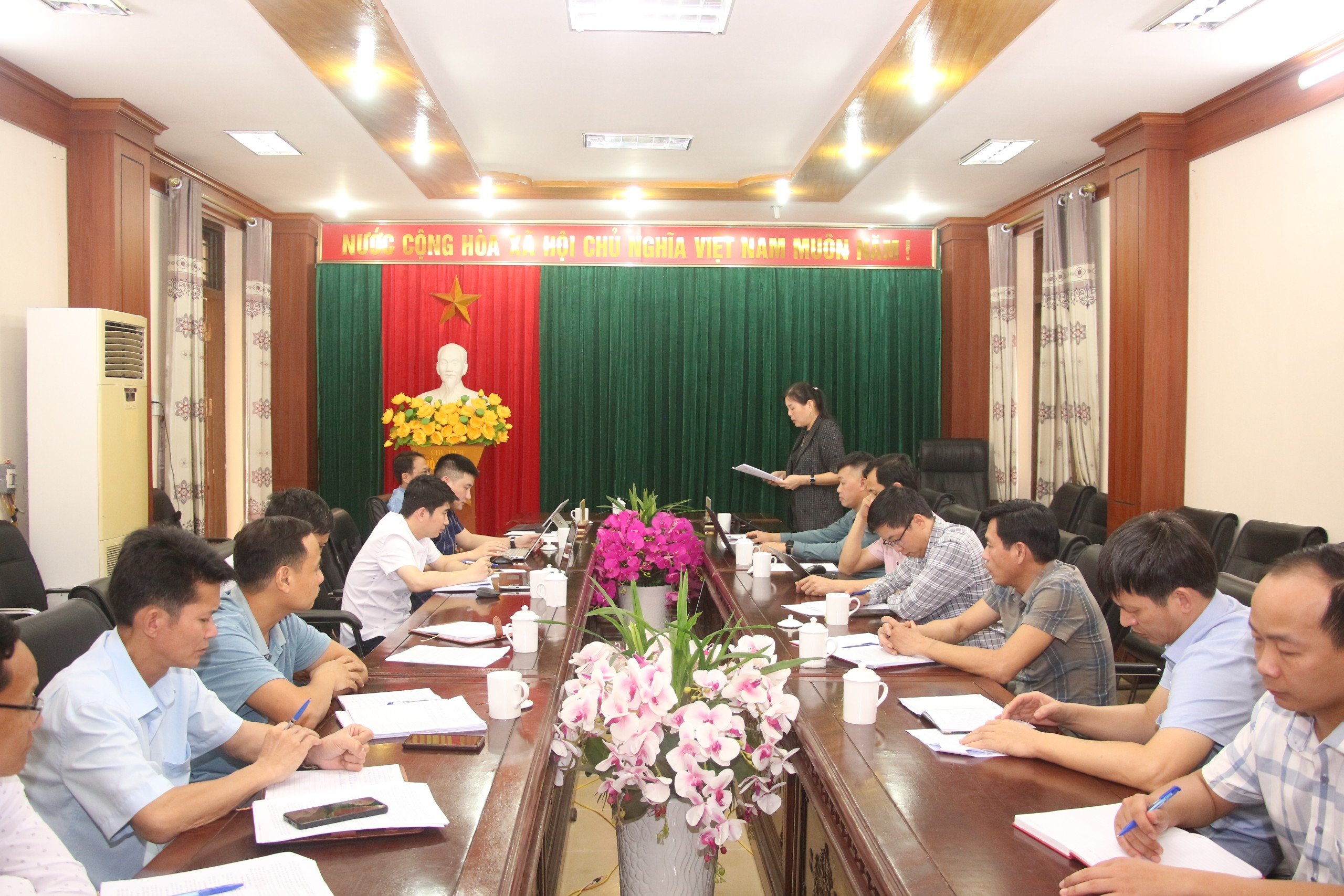 Đoàn công tác Sở Tài nguyên và Môi trường làm việc tại huyện Quang Bình