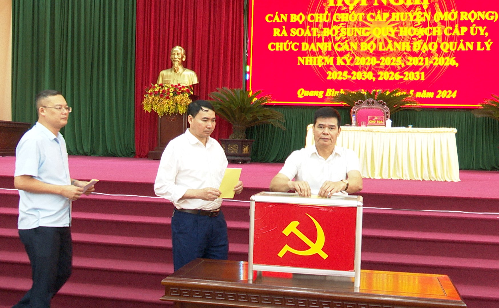Huyện ủy Quang Bình tổ chức Hội nghị cán bộ chủ chốt về công tác cán bộ