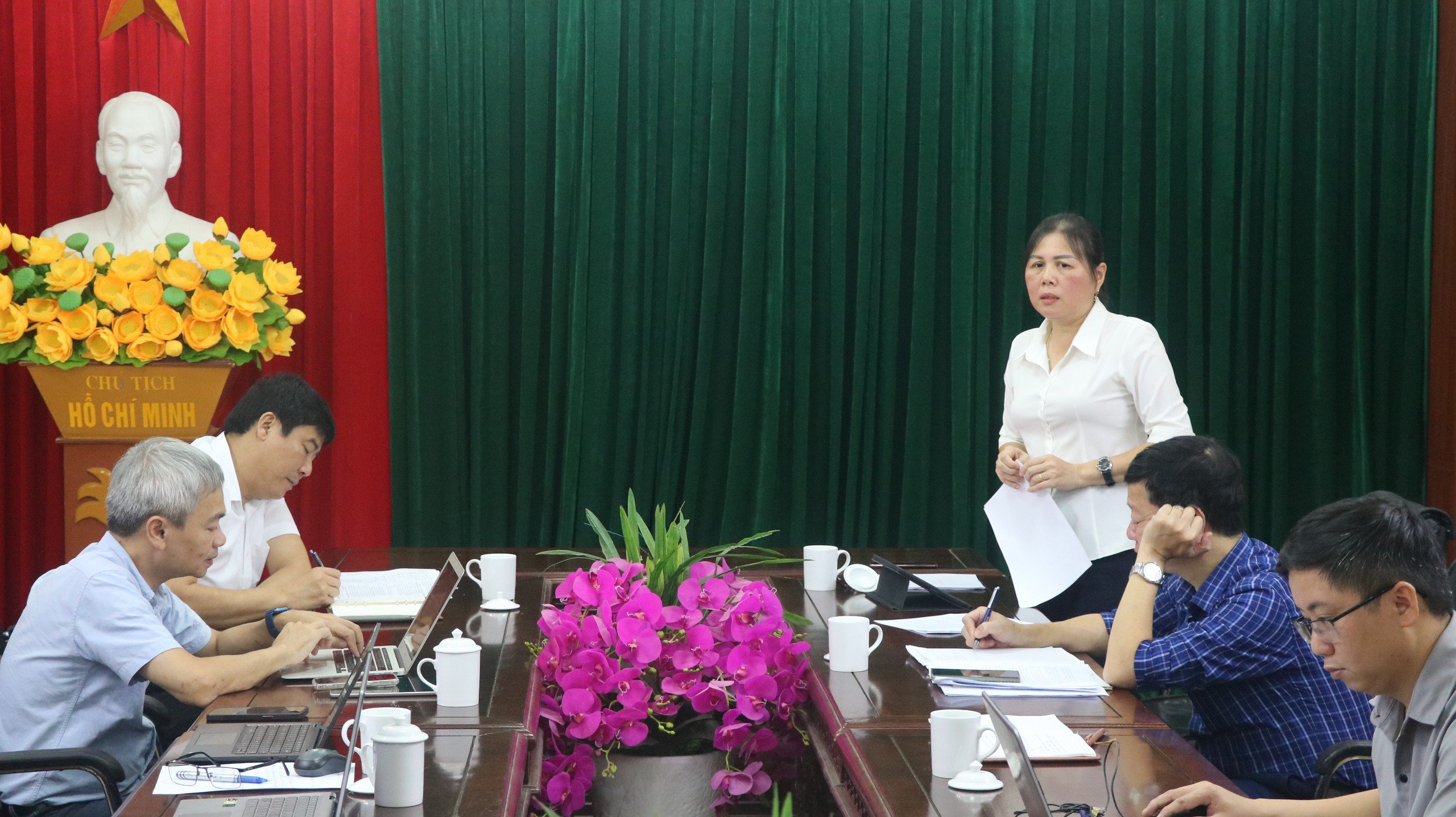 Công ty Điện lực Hà Giang làm việc với huyện Quang Bình