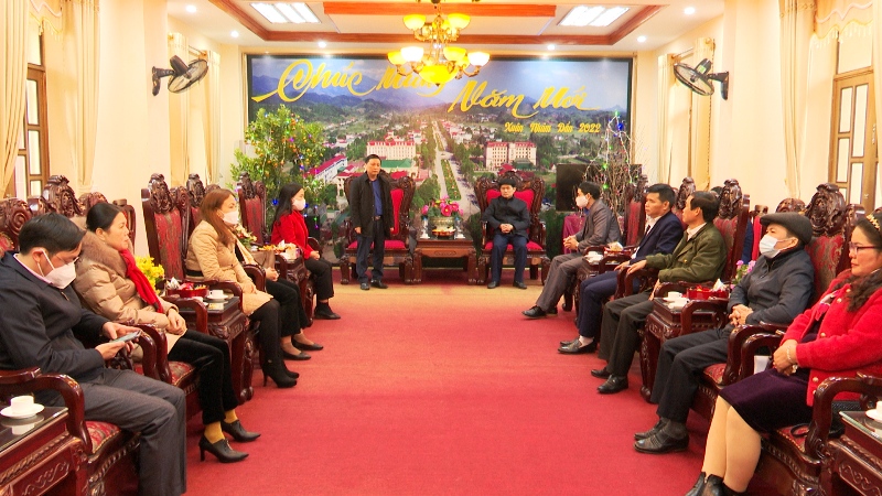 Trưởng Ban Tổ chức Tỉnh ủy Nguyễn Minh Tiến thăm và chúc Tết Huyện ủy, UBND huyện Quang Bình
