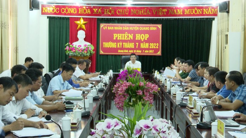Phiên họp thường kỳ UBND huyện Quang Bình tháng 7