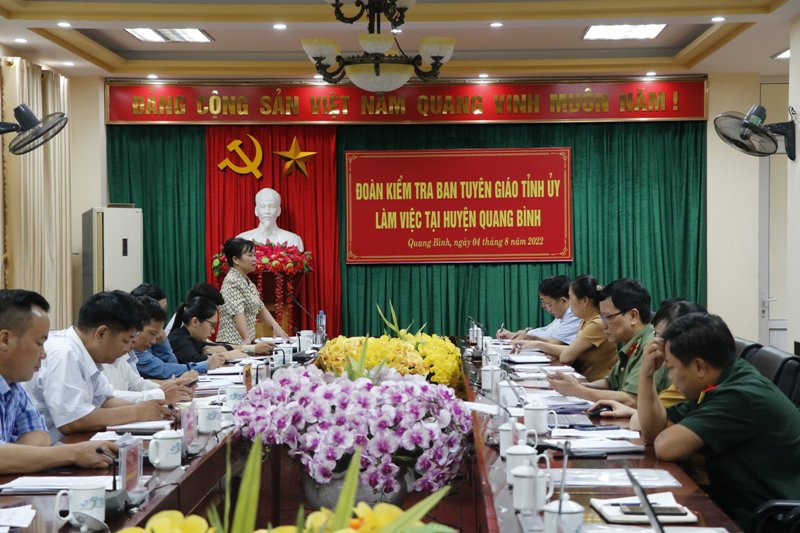 Đoàn kiểm tra Ban Tuyên giáo Tỉnh ủy làm việc tại huyện Quang Bình