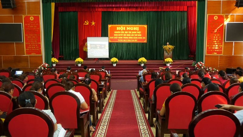 Thị trấn Yên Bình (Quang Bình) tổ chức Hội nghị nghiên cứu, học tập, quán triệt Nghị quyết Hội nghị lần thứ V Ban chấp hành Trung ương Đảng khóa XIII