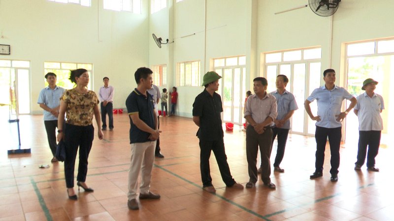 Lãnh đạo huyện Quang Bình kiểm tra các đơn vị trường học