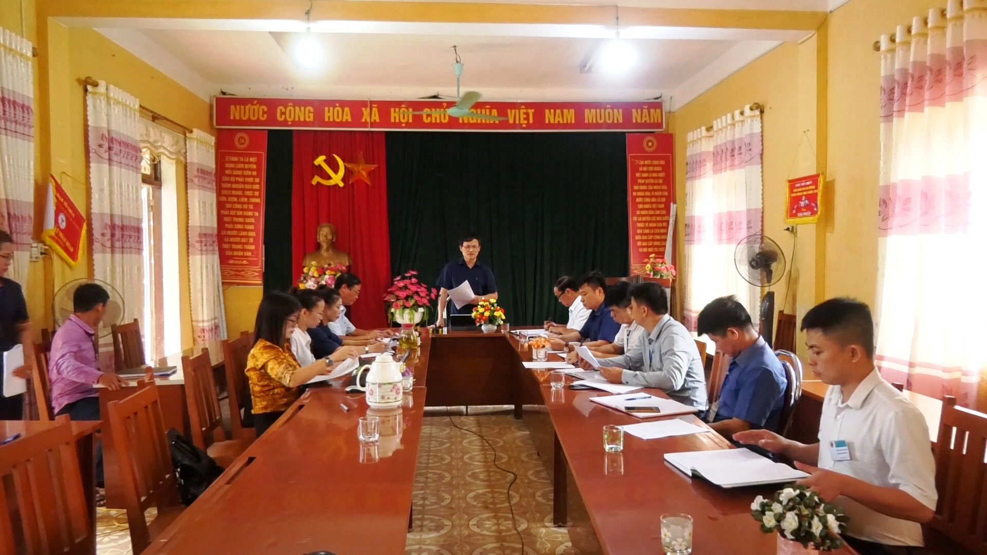 Thường trực HĐND huyện giám sát tại 02 xã Vĩ Thượng và Bằng Lang