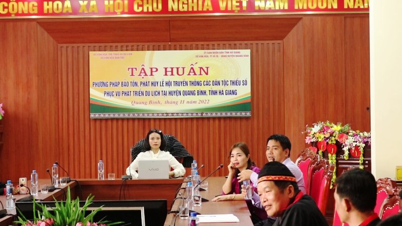 Tập huấn công tác bảo tồn, phát huy Lễ hội nhảy lửa của người Pà Thẻn tại Huyện Quang Bình