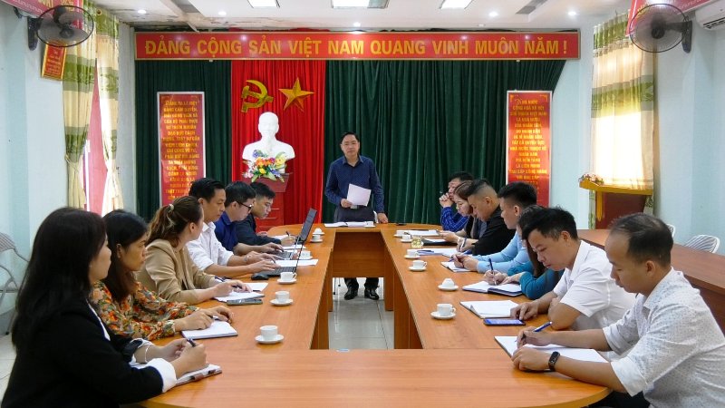 Lãnh đạo huyện Quang Bình làm việc với Phòng Tài nguyên và Môi trường