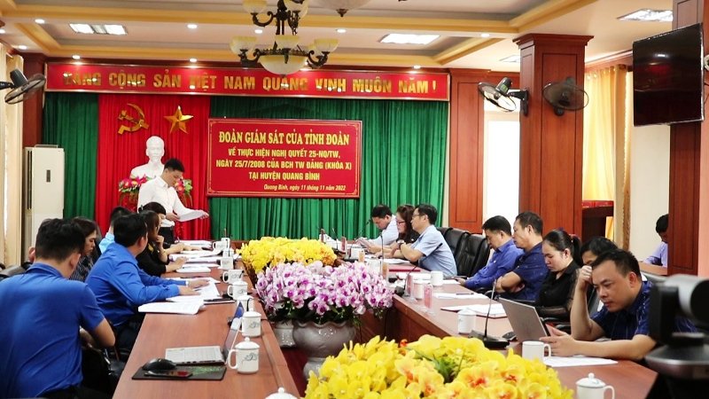 Đoàn giám sát cả Tỉnh đoàn về thực hiện Nghị quyết 25- NQ/TW của Đảng tại huyện Quang Bình