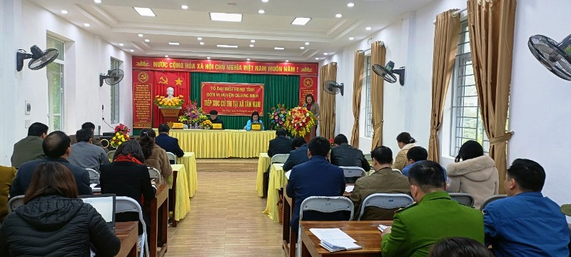 Tổ đại biểu HDND tỉnh Đơn vị huyện Quang Bình tiếp xúc cử tri tại xã Tân Trịnh