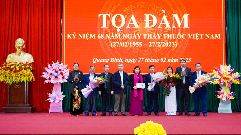 Quang Binh: Tọa đàm kỷ niệm 68 ngày Thầy thuốc Việt Nam