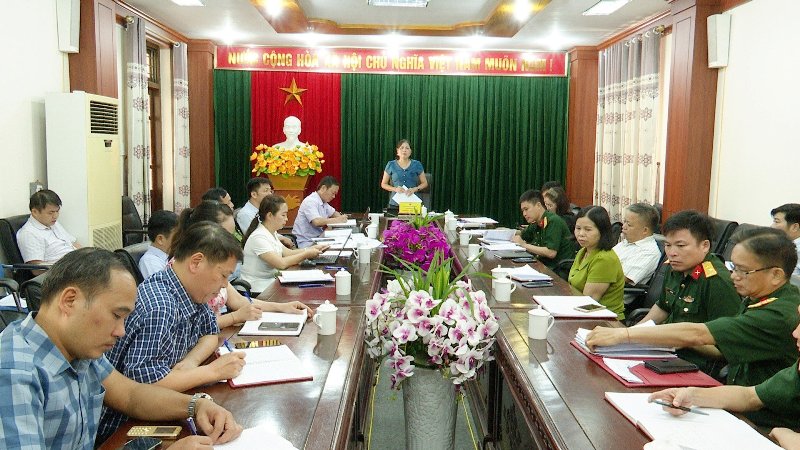 Họp Tiểu ban tuyên truyền trang trí khánh tiết, thi đua khen thưởng, phục vụ đảm bảo đời sống trong diễn tập KVPT huyện Quang Bình năm 2023